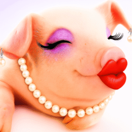 Simbolo di Perle ai porci: logo integrato nell’homepage, rappresentazione dell’identità visiva e della comunicazione del blog.